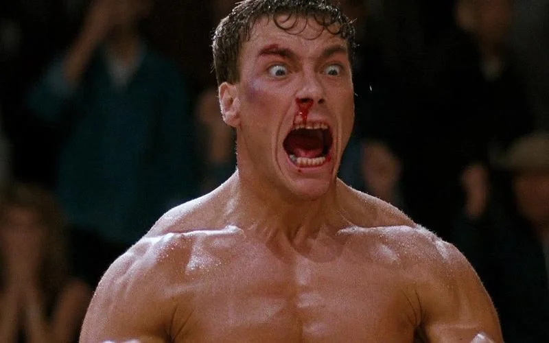 Muzyka z filmu Krwawy Sport: Kluczowe utwory i ich mistyczne znaczenie