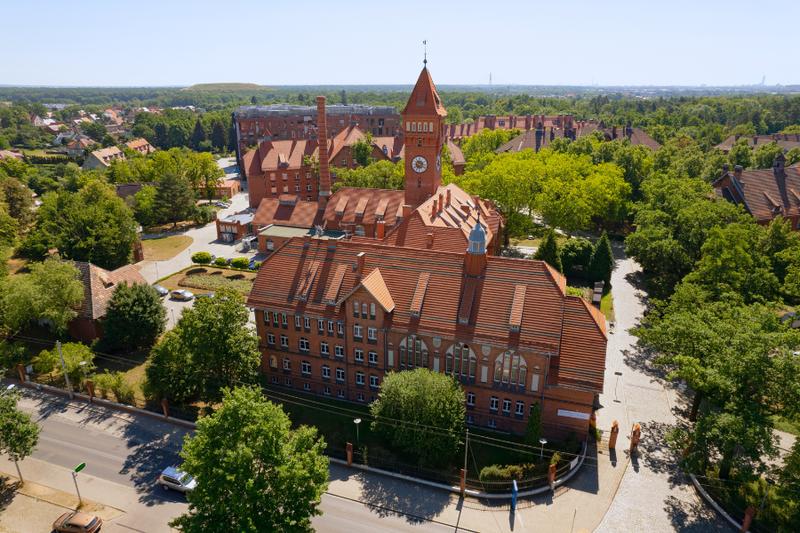 Analiza emocjonalna Dni których nie znamy