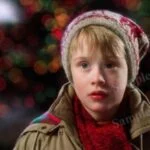 Muzyka, która zostaje w pamięci – emocjonalne utwory z Kevina samego w domu